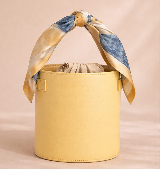 Pañuelos y bolsos